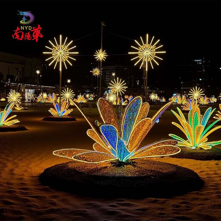 Giant Outdoor Lighted Christmas Ornaments factory
